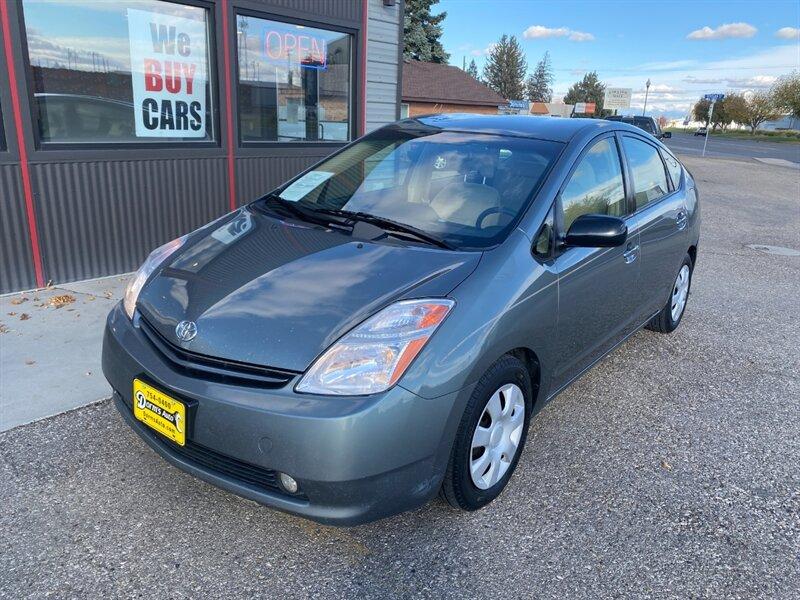 photo of 2004 Toyota Prius Hatchback