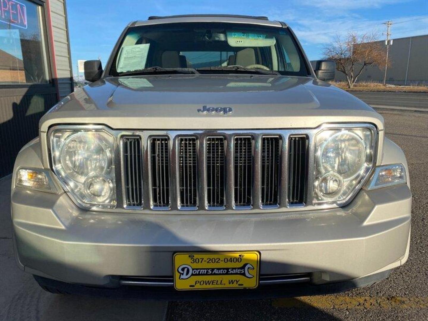 2008 Silver Jeep Liberty Limited (1J8GN58K68W) with an 3.7L V6 210hp 235ft. lbs. engine, Automatic transmission, located at 842 E South Street, Powell, WY, 82435, (307) 754-7289, 44.752300, -108.746933 - Photo#26