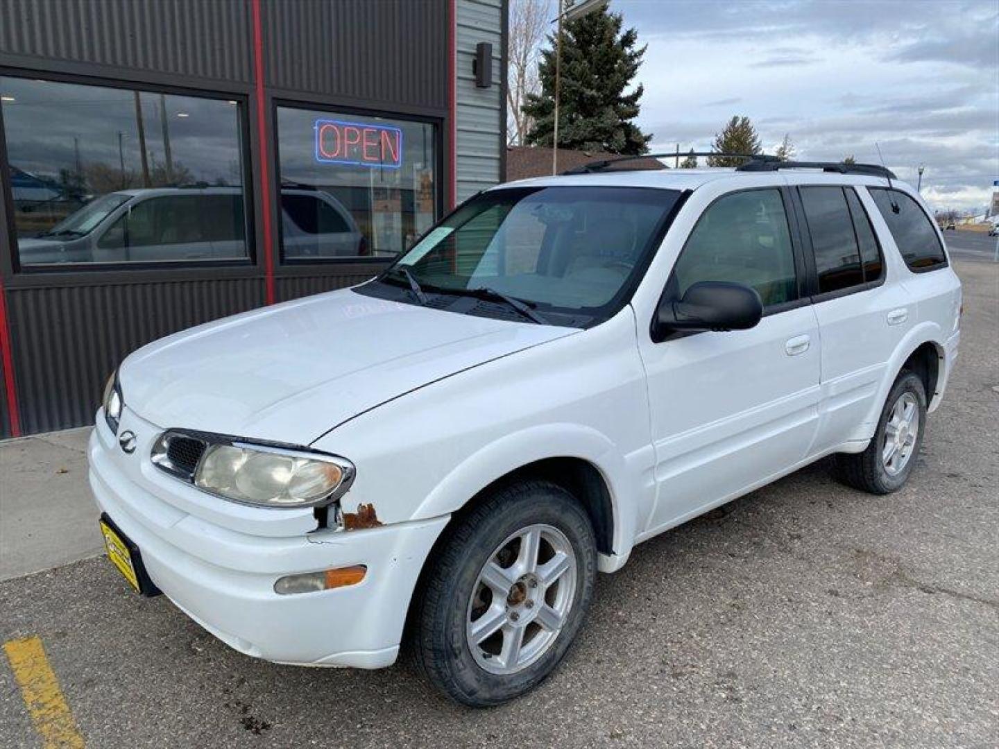 2002 White Oldsmobile Bravada (1GHDT13S722) with an 4L NA I6 double overhead cam (DOHC) 24V engine, Automatic transmission, located at 842 E South Street, Powell, WY, 82435, (307) 754-7289, 44.752300, -108.746933 - Photo#0