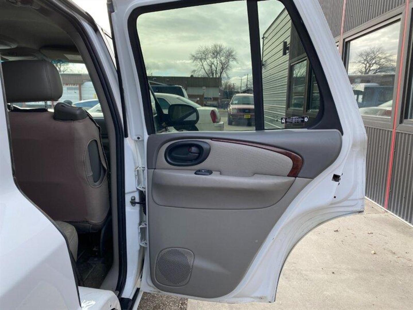 2002 White Oldsmobile Bravada (1GHDT13S722) with an 4L NA I6 double overhead cam (DOHC) 24V engine, Automatic transmission, located at 842 E South Street, Powell, WY, 82435, (307) 754-7289, 44.752300, -108.746933 - Photo#14