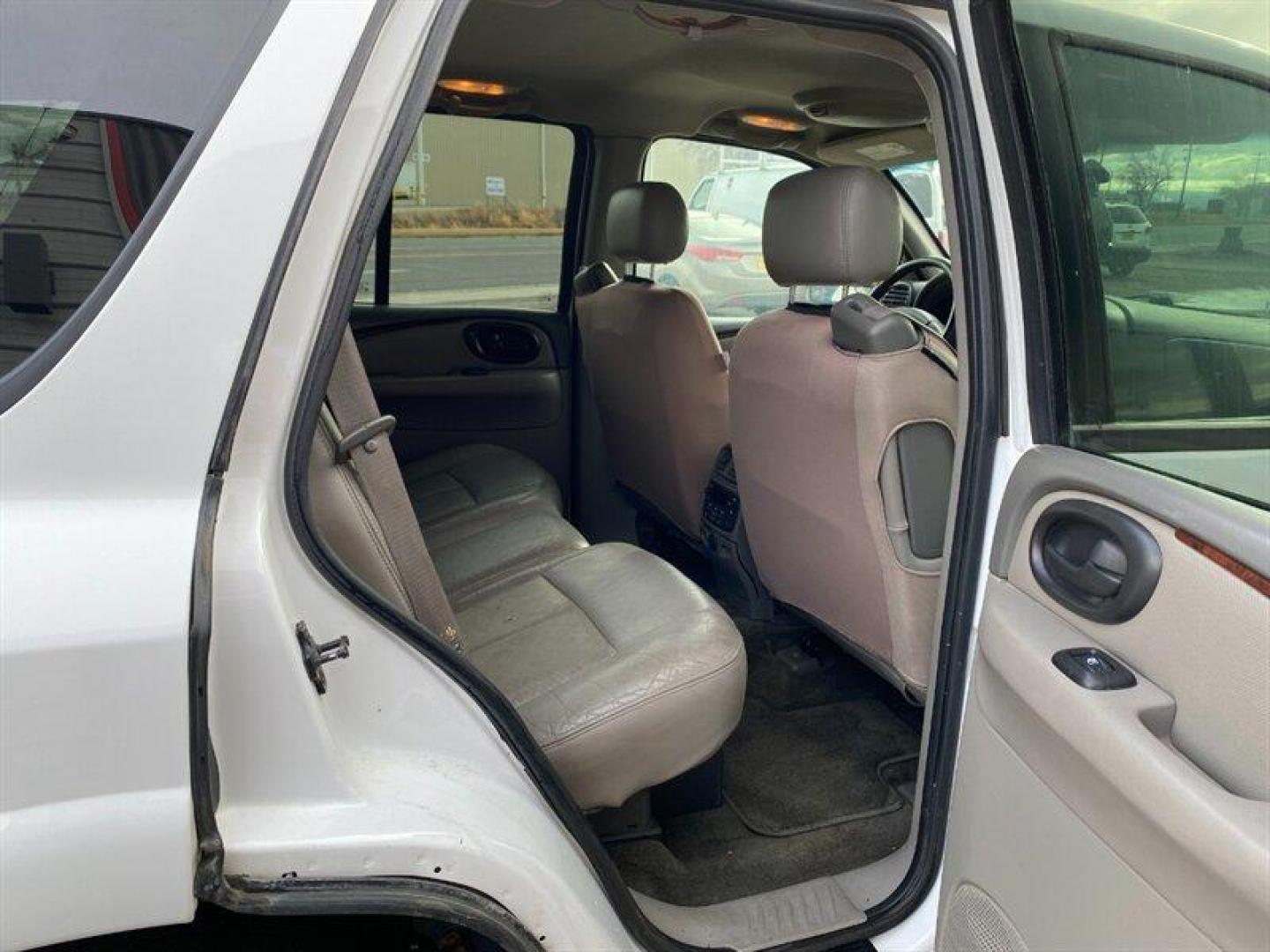 2002 White Oldsmobile Bravada (1GHDT13S722) with an 4L NA I6 double overhead cam (DOHC) 24V engine, Automatic transmission, located at 842 E South Street, Powell, WY, 82435, (307) 754-7289, 44.752300, -108.746933 - Photo#15