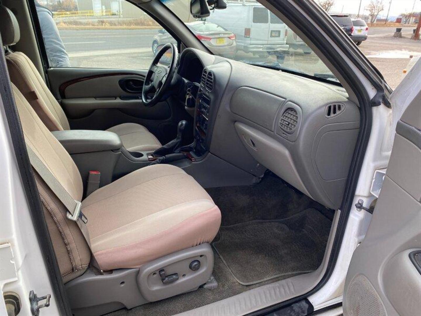 2002 White Oldsmobile Bravada (1GHDT13S722) with an 4L NA I6 double overhead cam (DOHC) 24V engine, Automatic transmission, located at 842 E South Street, Powell, WY, 82435, (307) 754-7289, 44.752300, -108.746933 - Photo#17