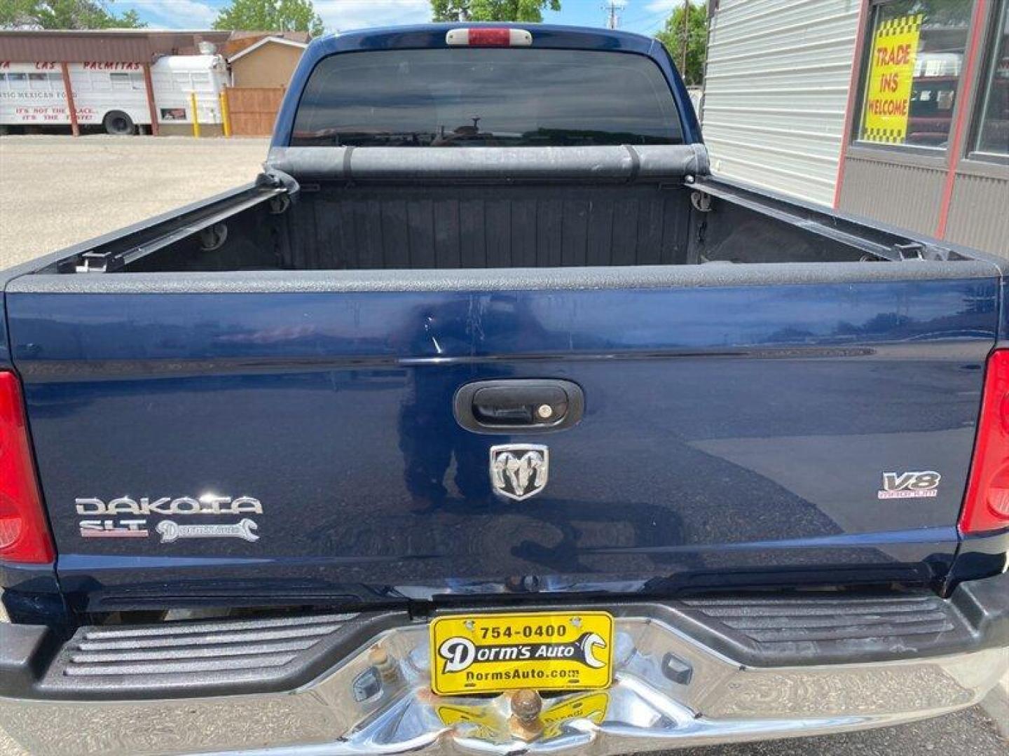 2006 Patriot Blue Pearlcoat Dodge Dakota SLT (1D7HW48N86S) with an 4.7L V8 230hp 290ft. lbs. engine, 4.7L V8 transmission, located at 842 E South Street, Powell, WY, 82435, (307) 754-7289, 44.752300, -108.746933 - Photo#15