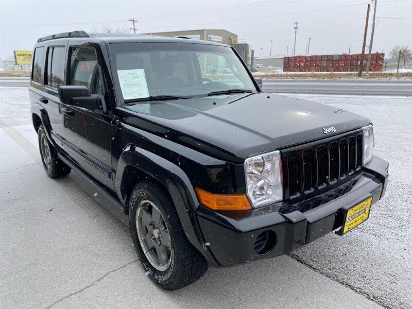 2006 Black Jeep Commander 4dr SUV (1J8HG48N06C) with an 4.7L V8 SOHC 16V FI Engine engine, 5-Speed Shiftable Au transmission, located at 842 E South Street, Powell, WY, 82435, (307) 754-7289, 44.752300, -108.746933 - Photo#1